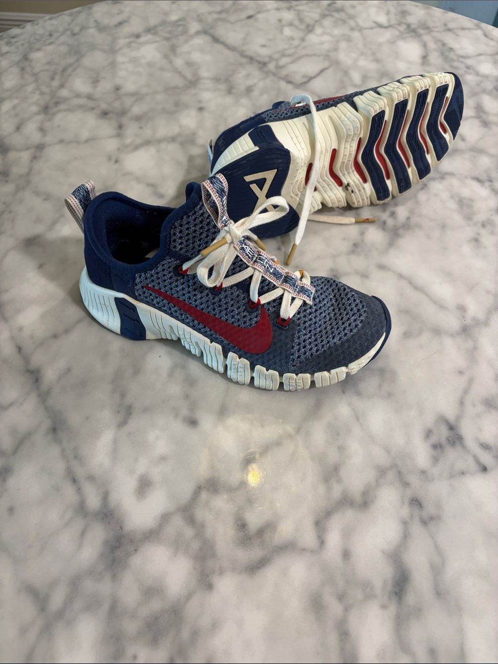 Nike Navy and Red Mesh Sneakers